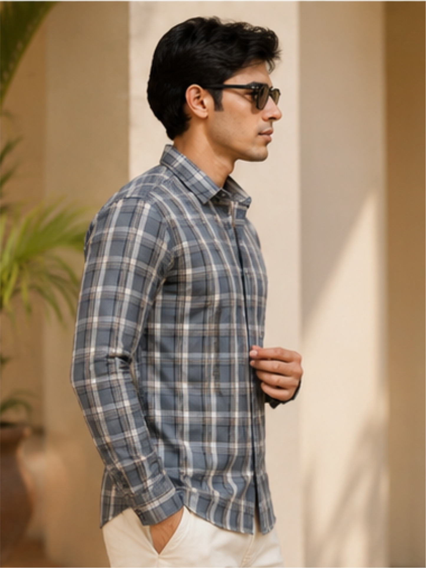 Men's Classic Slim Fit Checked Spread Collar Cotton Casual Shirt.