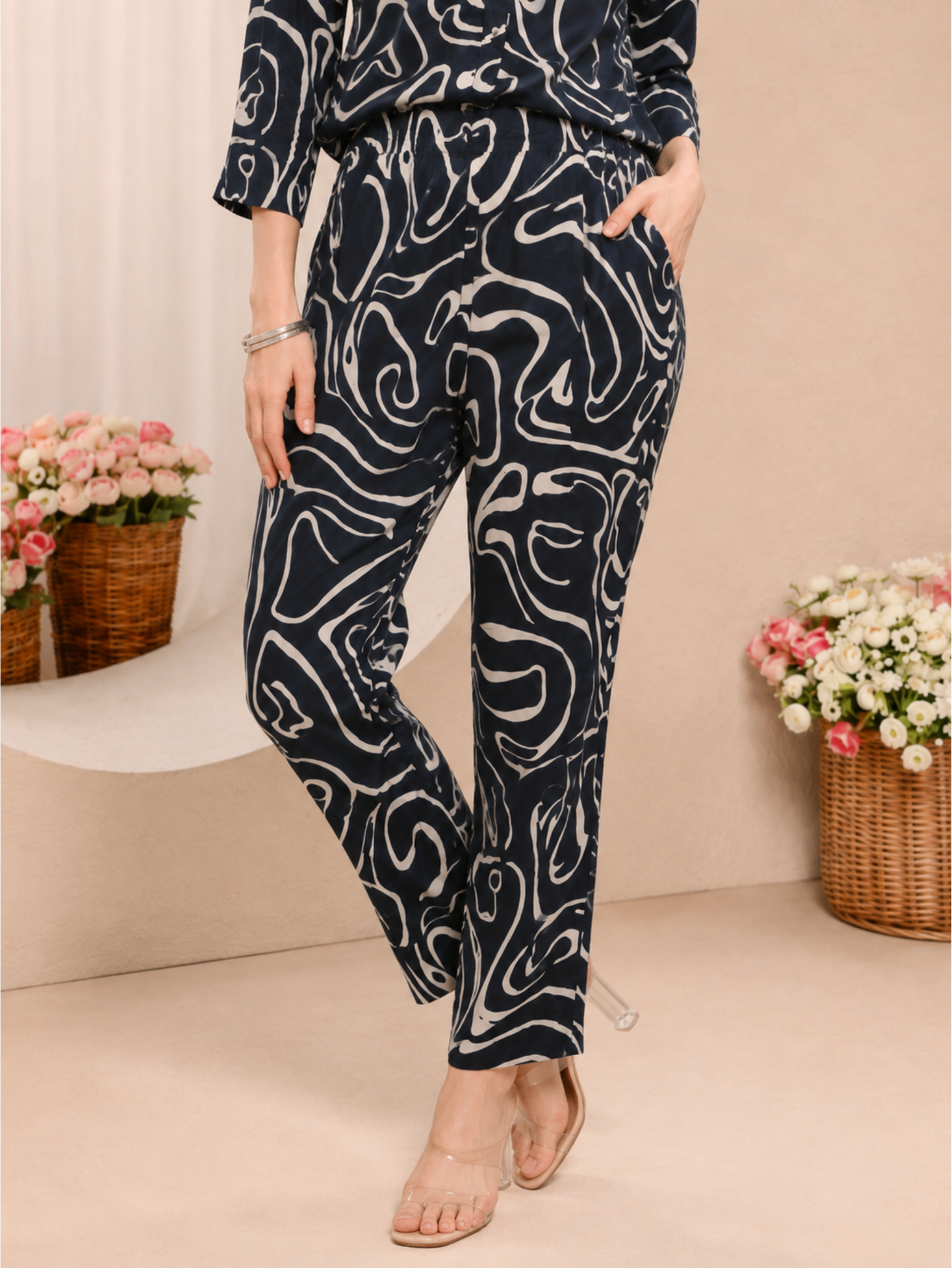 Stylish Black & White Abstract Printed Co-Ord Set