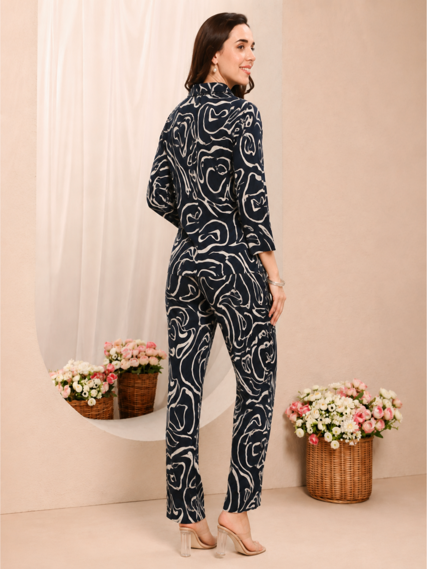 Stylish Black & White Abstract Printed Co-Ord Set