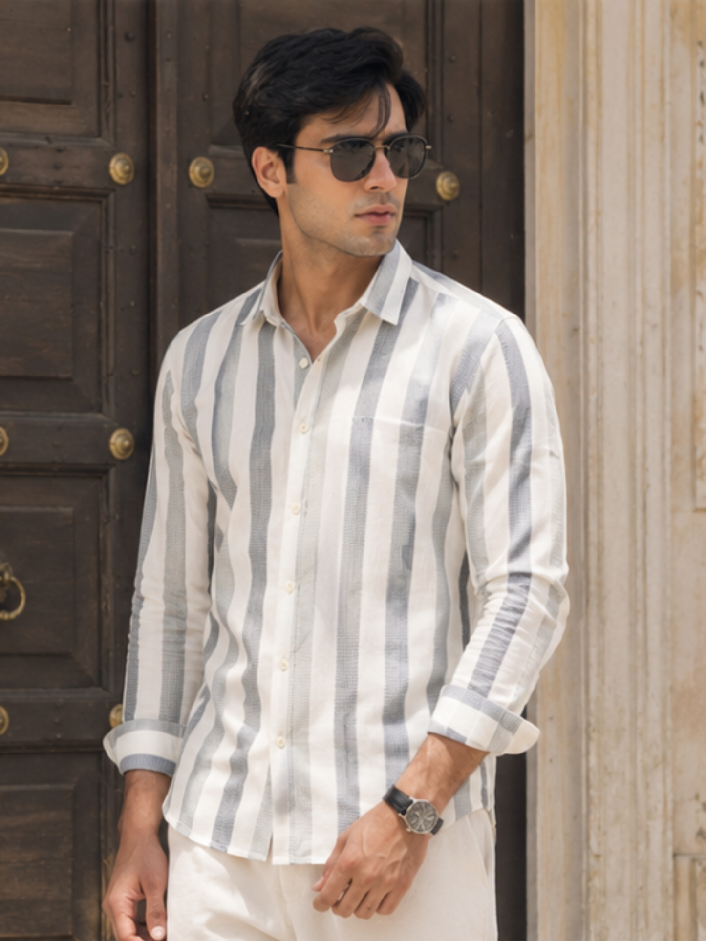 Men Regular Fit Striped Spread Collar Casual Shirt, Gray