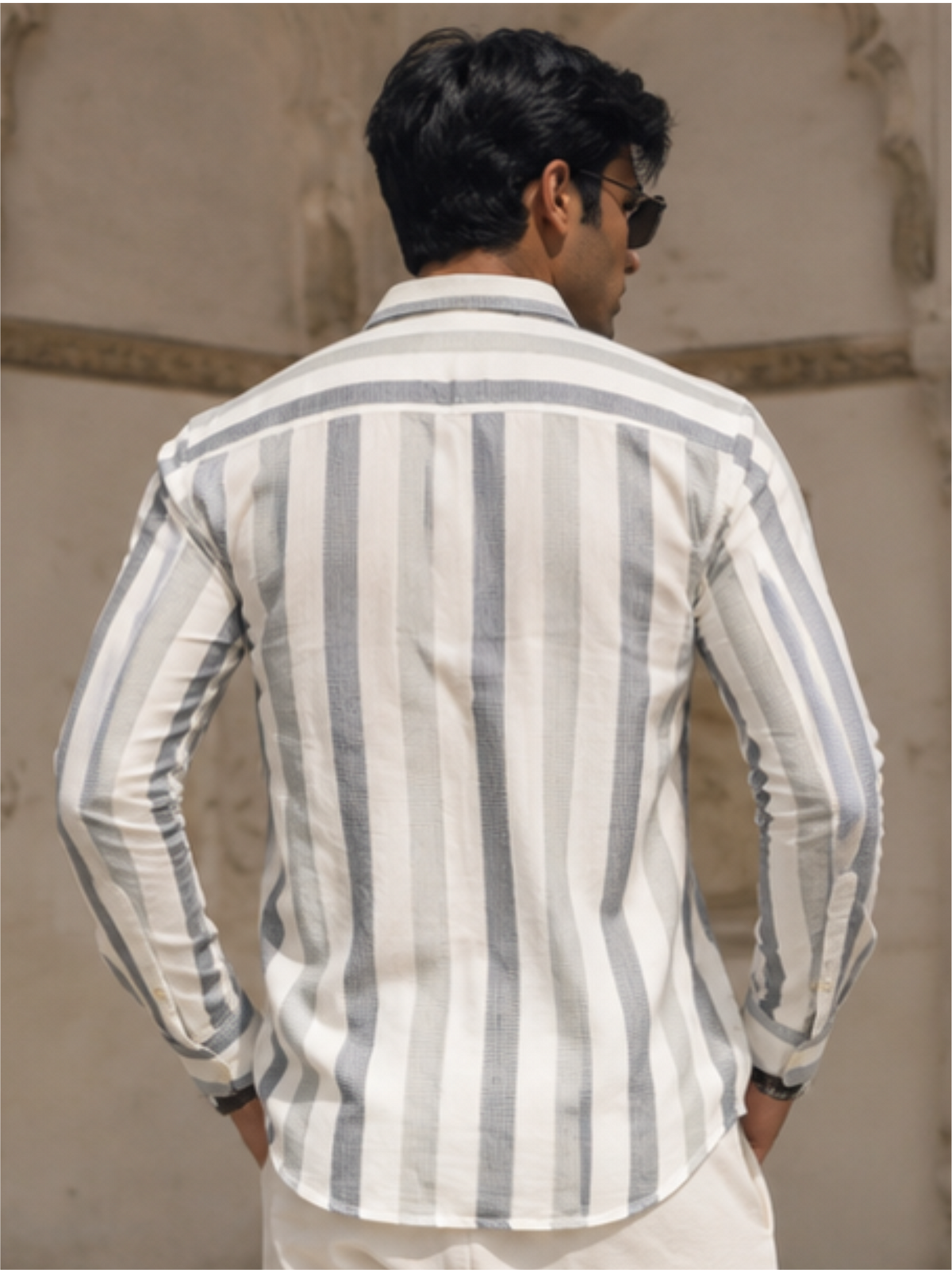 Men Regular Fit Striped Spread Collar Casual Shirt, Gray