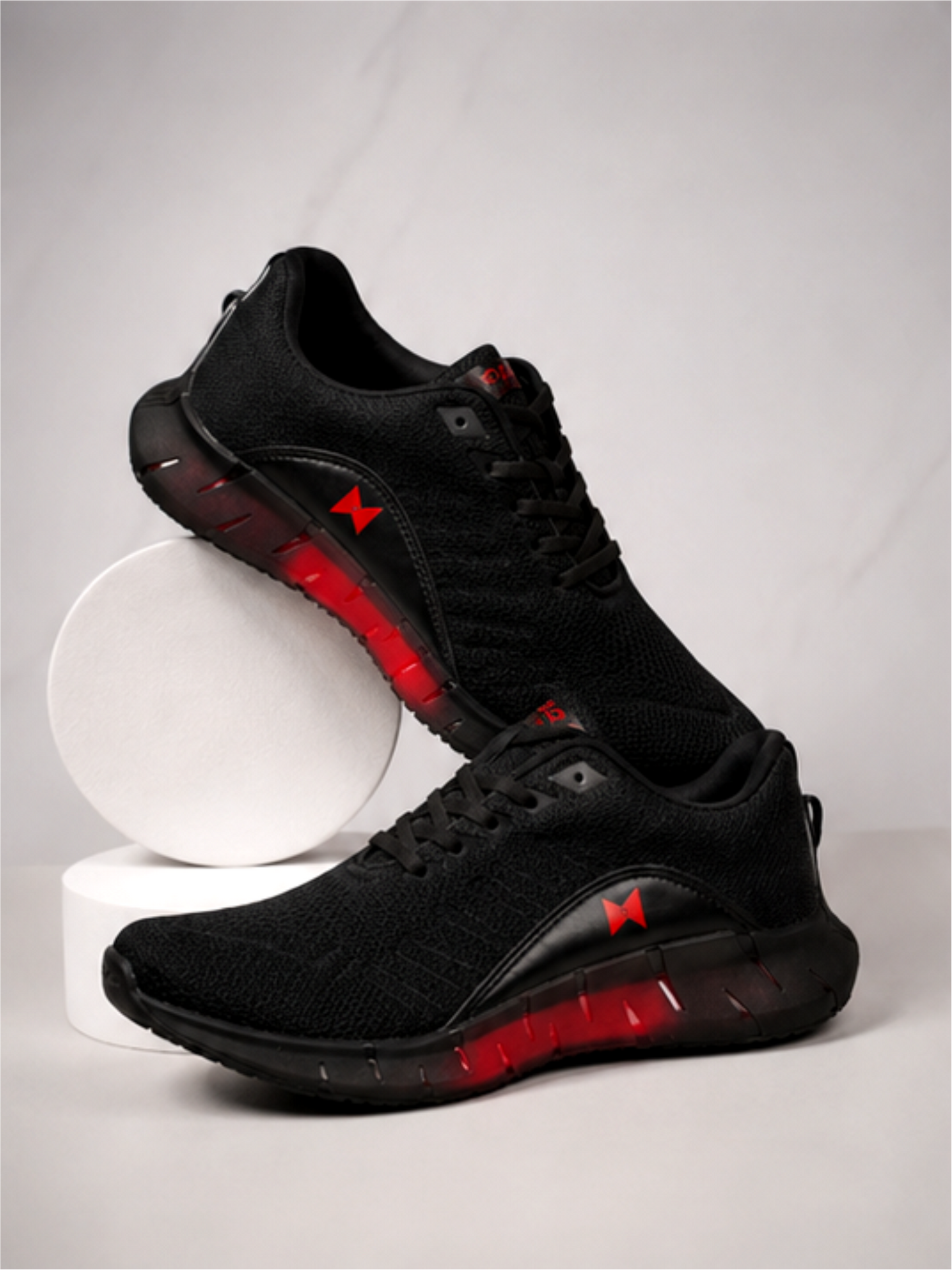 Groviano LightWeight Sports Running Shoes For Men, Black & Red