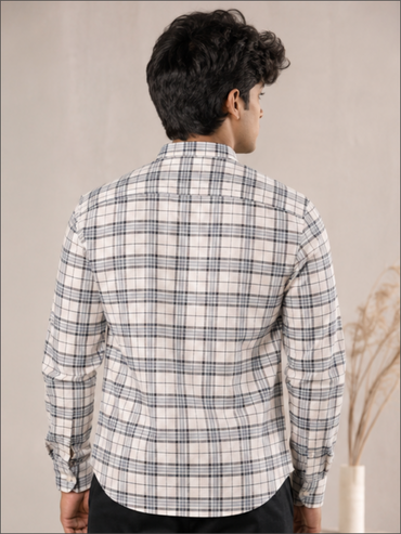 Men's Regular Fit Checkered Curved Collar Casual Shirt