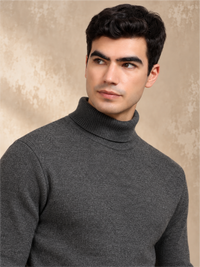 Comfort Turtle Neck Slim Fit Pullover