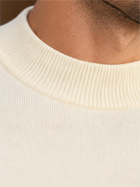 Refined Crew Neck Winter Pullover