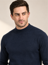 Refined Crew Neck Winter Pullover
